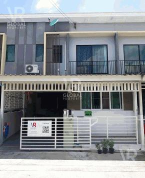 ขายบ้านทาวน์โฮม 2 ชั้น เดอะ คอนเนค เขตประเวศ กรุงเทพ ราคาเบาๆ 19.7 ตร.วา หมู่บ้านสงบ บรรยากาศดี 